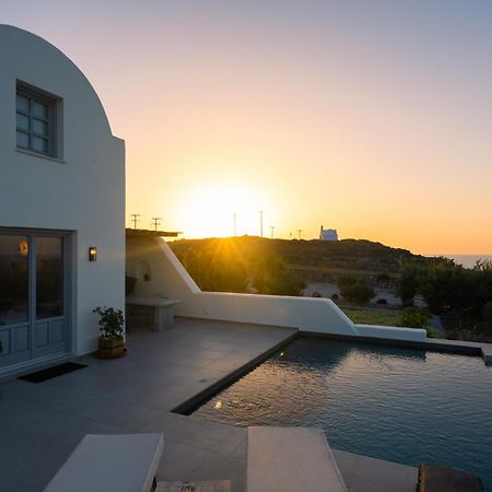 Saint John Oia-Exclusive Private Heated Pool Villas ภายนอก รูปภาพ