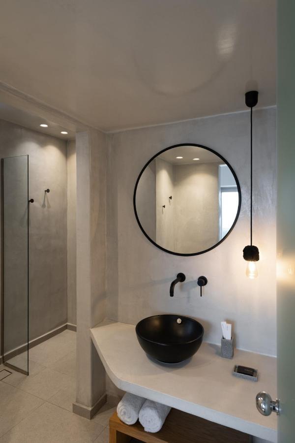 Saint John Oia-Exclusive Private Heated Pool Villas ภายนอก รูปภาพ