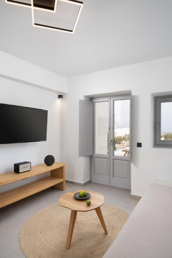 Saint John Oia-Exclusive Private Heated Pool Villas ภายนอก รูปภาพ