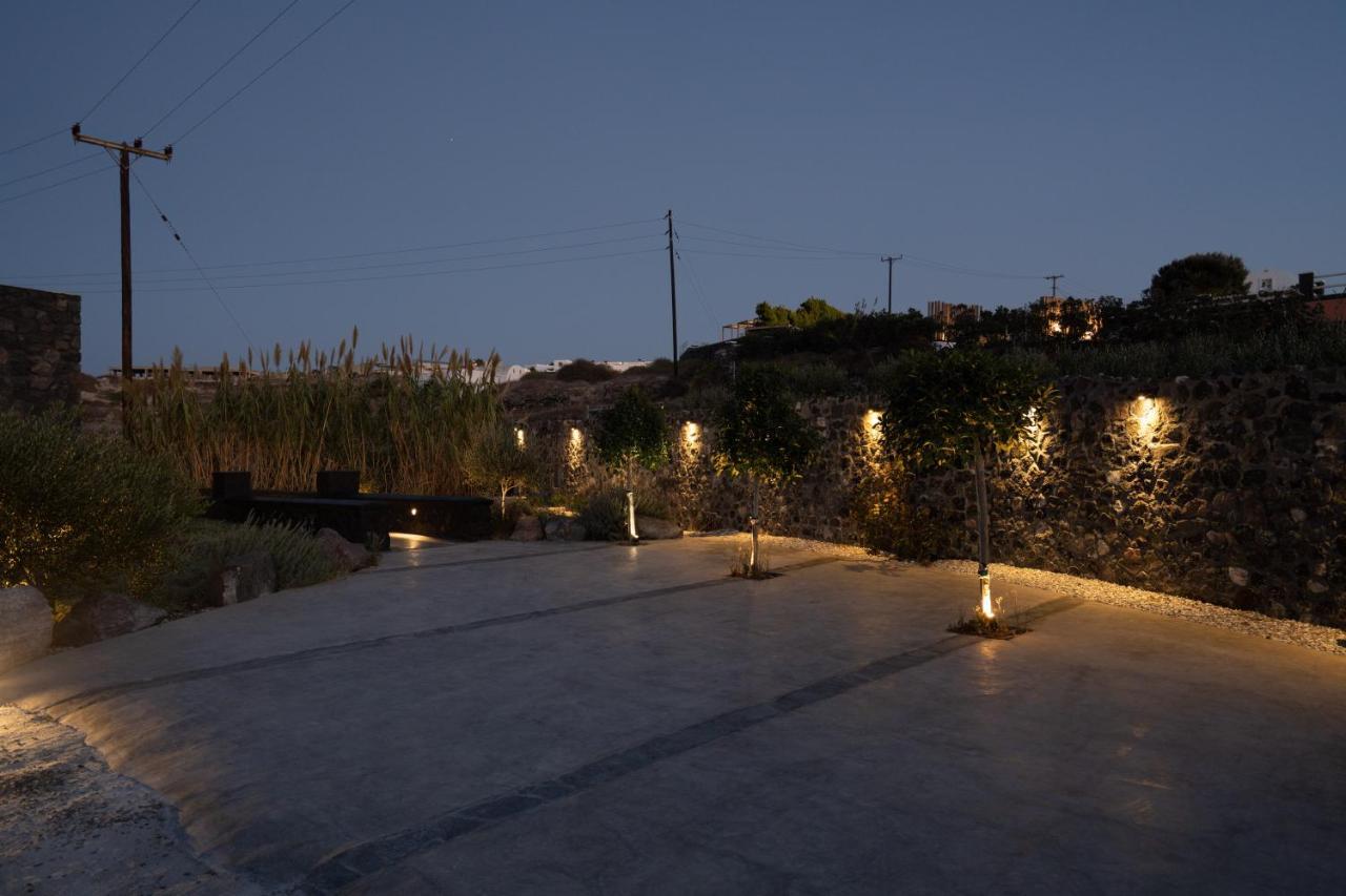 Saint John Oia-Exclusive Private Heated Pool Villas ภายนอก รูปภาพ